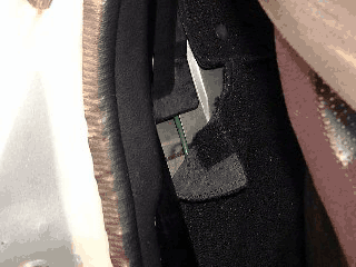 トランクからの貫通